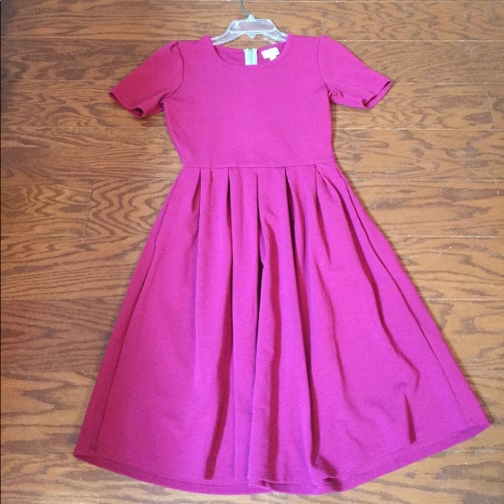Lularoe pink Amelia